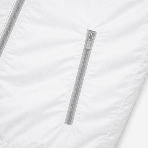 detalle bolsillo cortavientos blanco personalizado