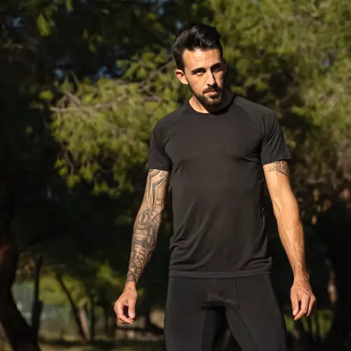 camiseta tecnica modelo start negra