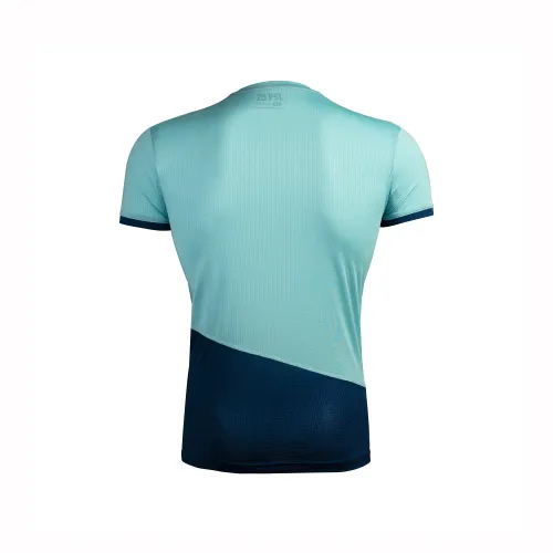 camisetas tecnica modelo tokio celeste por atras